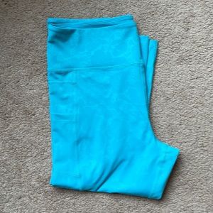 Zyia Aqua floral capris